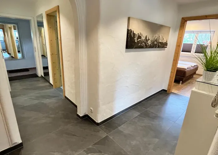 Rent Michael 公寓 *